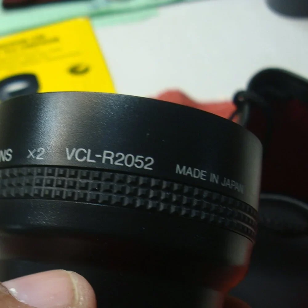 Sony VCL-R0752 Wide Conversion Lens with 0.7 x magnification (for 52mm lens)